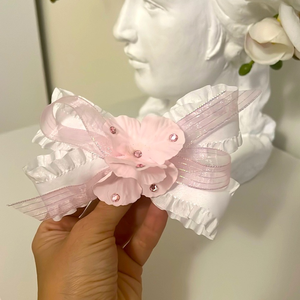 Handcrafting hair accessory for girls.